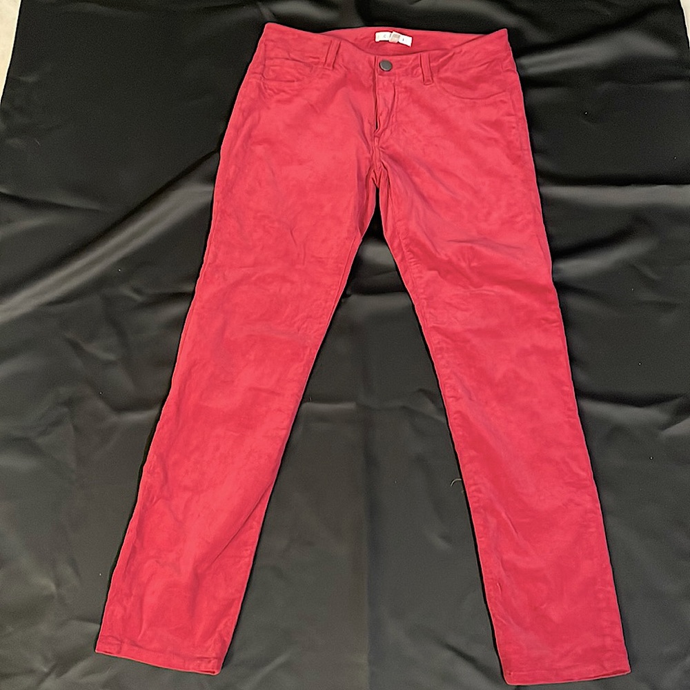 Vintage style smooth, lightweight “corduroy” pant.